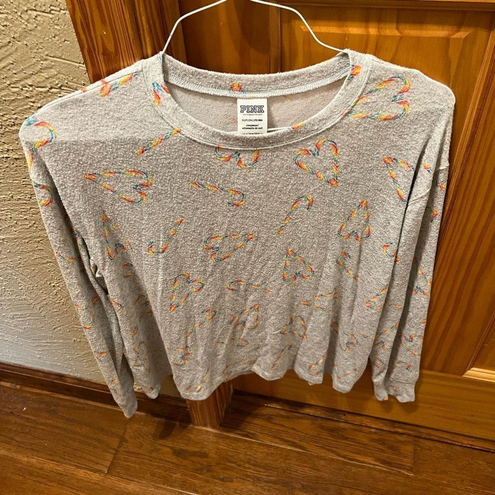 PINK Victoria’s Secret size small candy cane hearts lounge top